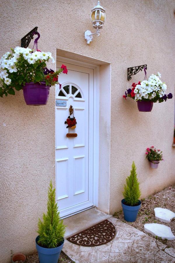 Douce Vallee Vaux-les-Saint-Claude Bagian luar foto